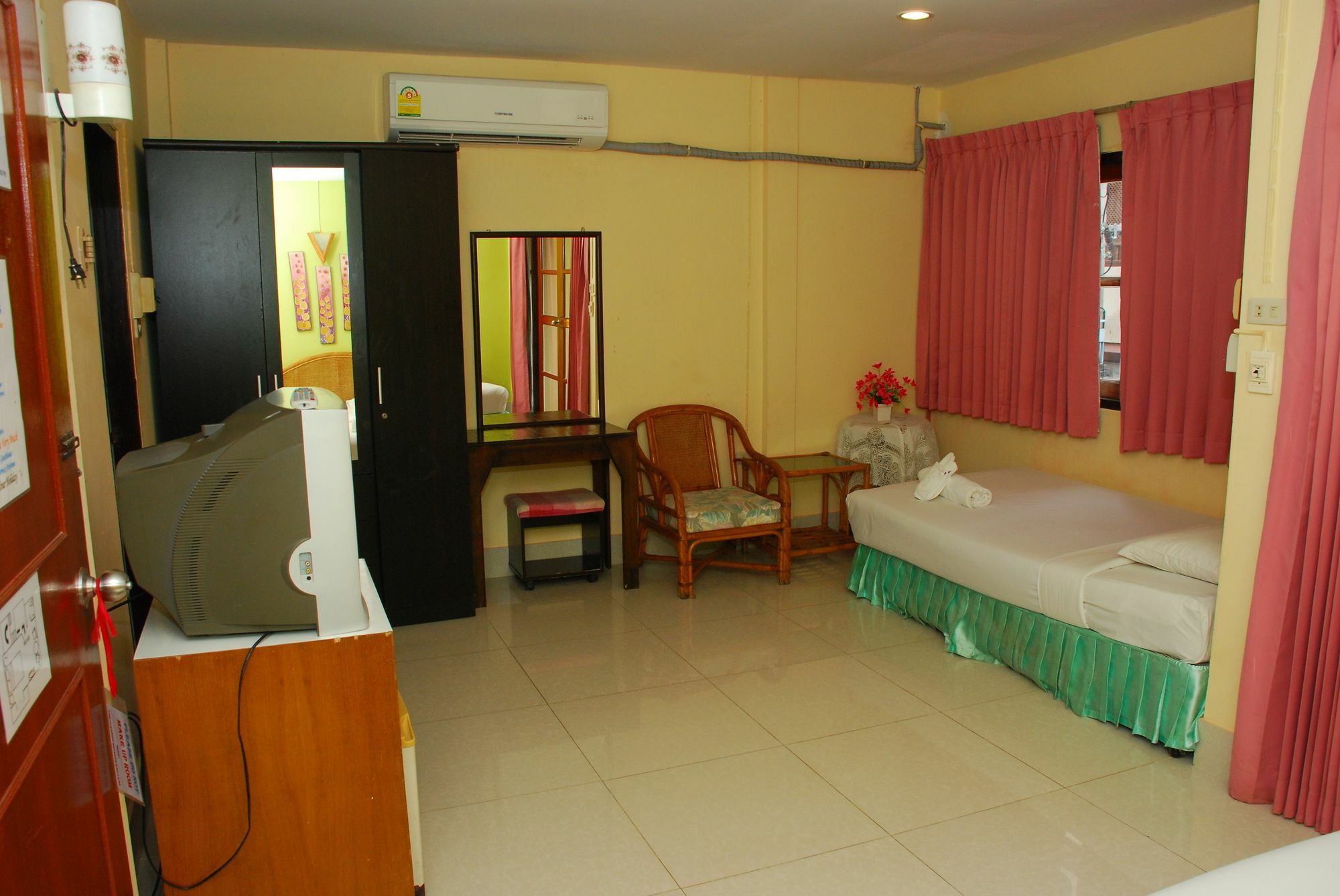 Nilawan Guesthouse HHQ Exterior foto